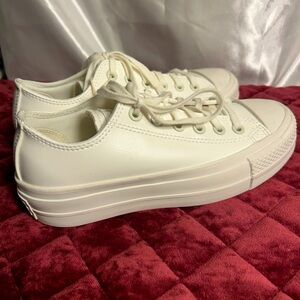 Converse All-star White on White Leather Platform Sneakers size 6.5